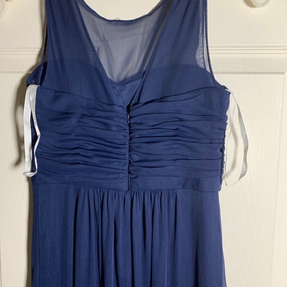 David’s Bridal teen girl’s gown - Picture 3 of 5